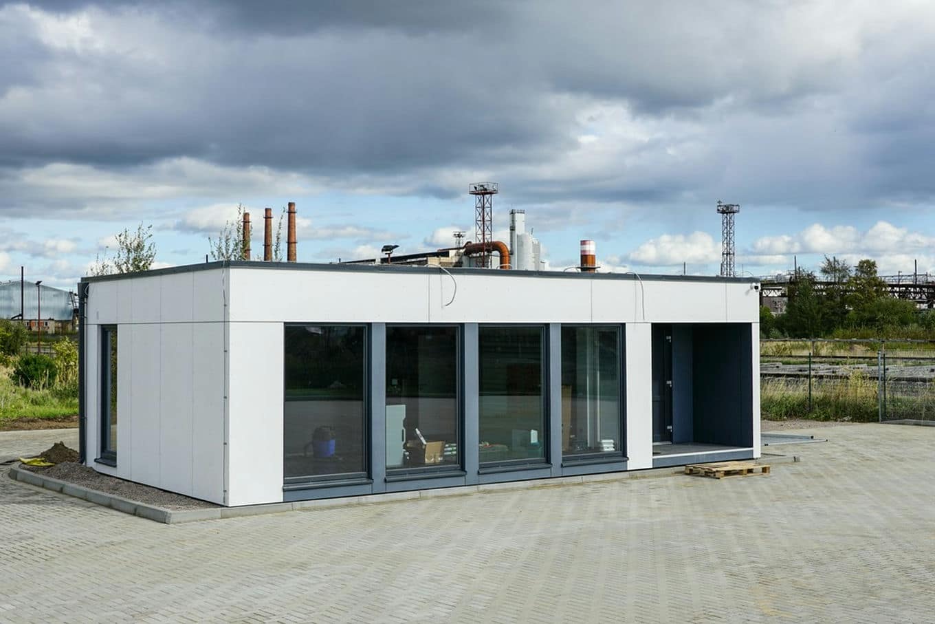 kontener-z-plyty-warstwowej